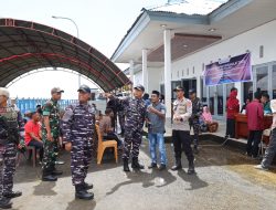 Lantamal IX Ambon Bekerjasama Dengan Bank Indonesia Laksanakan Bakti Sosial Kesehatan dan Sosialisasi Cinta, Bangga, Paham Rupiah di Pelabuhan Amnalau
