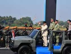 Komandan Beserta Prajurit Lanal Bandung Ikuti Pengarahan Serta Upacara Gelar Pasukan Operasional dan Kehormatan Militer di Pusdikpassus Batujajar