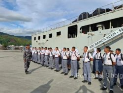 Open Ship KRI Banda Aceh-593 Sambut Siswa SMA Negeri 1 Matauli Pandan