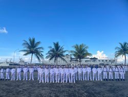 Danlanal Bintan Sebagai Inspektur Upacara HUT Ke-80 TNI AL di Tanjung Uban