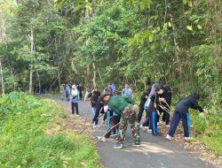 Danlanal Dabo Singkep Pimpin Langsung Bhakti Teritorial Prima TNI Bersama Instansi Terkaut dan Anak Sekolah Dalam Rangka HUT Ke-80 TNI