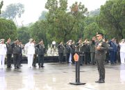 Sambut HUT Ke-80 TNI, Kodaeral I Laksanakan Ziarah Nasional di TMP Bukit Barisan