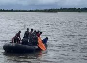 Aksi Cepat Lanal Simeulue Laksanakan Pencarian Orang Hilang di Perairan Pelabuhan Kolok Sinabang