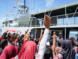 Tanamkan Semangat Bahari, Kodaeral IX Kenalkan Kapal Perang Republik Indonesia (KRI) Kerapu-812 Ke Masyarakat