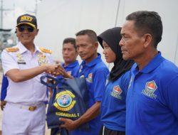 Kodaeral I Sambut Kedatangan Pangkoarmada RI dan Gelar Lomba Dayung Sampan Trafisional Dalam Rangkaian HUT Armada RI Ke-80 Tahun 2025
