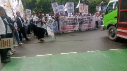 Ribuan Buruh  Geruduk Mahkamah Agung, Tuntut Pengurus Serikat Yamaha Dipekerjakan Kembali