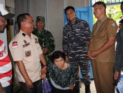 Peringati HUT Ke-11 Tahun 2025, Lanal Nias Laksanakan Baksos Bedah Rumah