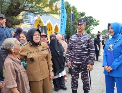 Semangat Pengabdian Sambut Hari Armada RI, Lanal Dumai Gelar Pasar Murah dan Khitanan Massal di Kabupaten Siak