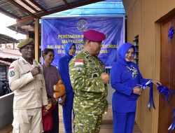 Wujudkan Kepedulian TNI AL, Dankodaeral X Resmikan Bedah Rumah Masyarakat Binaan di Kampung Nelayan Hamadi