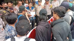 KMBM Bekasi Gelar Unjuk Rasa di Depan Dinkes Kota Bekasi Mendesak Transparansi Bantuan DKI Tahun Anggaran 2024