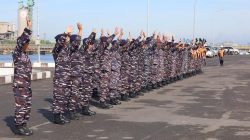 Danlanal Dumai Lepas Dua Unsur KRI Untuk Mendukung Distribusi Bantuan Kemanusiaan Ke Provinsi Aceh dan Sumut