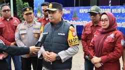 Menggunakan Kendaraan Roda Dua, Kapolres Inhil dan PJU Cek Pos Terpadu Pelayanan Kecamatan Kemuning Perbatasan Riau–Jambi (Lintas Timur)