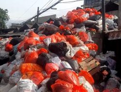 Kota Tangerang Selatan Masih Darurat Sampah, Baunya Makin Membusuk