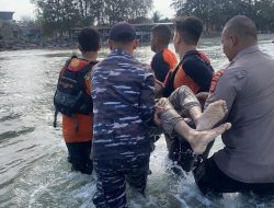 Tim Gabungan Basarnas dan Pos TNI AL Lampulo Temukan Korban Tenggelam di Pantai Ulee Lheue