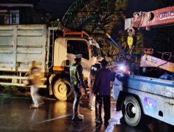 Rem Blong, Truk Hantam Empat Kendaraan di Jalan Pattimura Batu, Satu Orang Tewas