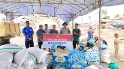 Warga Rantau Panjang Ucapkan Terima Kasih kepada Polri atas Bantuan Logistik Pasca Banjir
