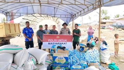 Warga Rantau Panjang Ucapkan Terima Kasih kepada Polri atas Bantuan Logistik Pasca Banjir