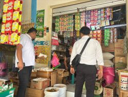 Unit Tipidter Satreskrim Polres Tojo Una Una Laksanakan Pemantauan Mutu dan Harga Bahan Pokok di Pasar Tradisional dan Modern
