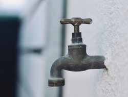 Air PDAM Mati Warga di Kawasan Sulfat Menyoroti Kinerja Tugu Tirta yang Tidak Profesional