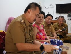 Wawali Harris Bobihoe Tinjau Langsung Warga Penerima Manfaat Bantuan Kesehatan di Mustikajaya