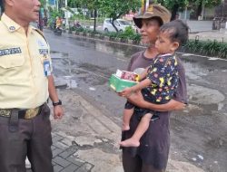 Strategi Tepat Sasaran, BRI BO Lebak Bulus Berbagi Kebahagiaan Ramadan di Depan Kantor Cabang