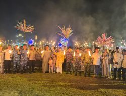 Obor Kemenangan Menyambut Idul Fitri, Danlanal Bintan Lepas Pawai Takbir Keliling