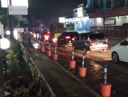 Exit Tol (Bocimi Seksi 2) Parungkuda Sukabumi Mengalami Kelumpuhan Total, Satlantas Polres Sukabumi Lakukan Skema Sistem Buka Tutup Kendaraan