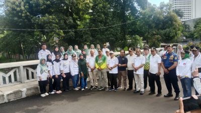 Ketua RW 04 Sebut Penyerahan Alat Kerja dari Wali Kota Jadi Momentum Bangun Kesadaran Warga