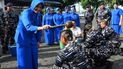Danlanal Sibolga Kukuhkan Kenaikan Pangkat 18 Personel Lanal Sibolga