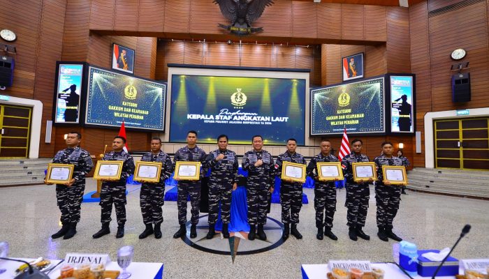 Prajurit Lanal Bintan Terima Penghargaan Kasal Atas Keberhasilan Gagalkan Penyelundupan Narkotika