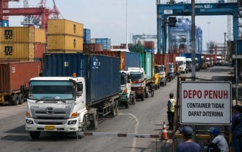Truk Antre, Depo Penuh! Anggota Logindo Tuntut Kejelasan Tanggung Jawab MSC