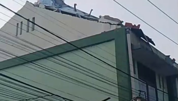 Perbaikan Atap SDN Bojongmenteng V Dinilai Lamban, Warga Pertanyakan Penggunaan Dana Pemeliharaan
