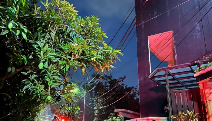 Karang Taruna Taman Nyiur Turun Tangan Dalam Penanganan Kebakaran di BLOK R27 Sunter Agung