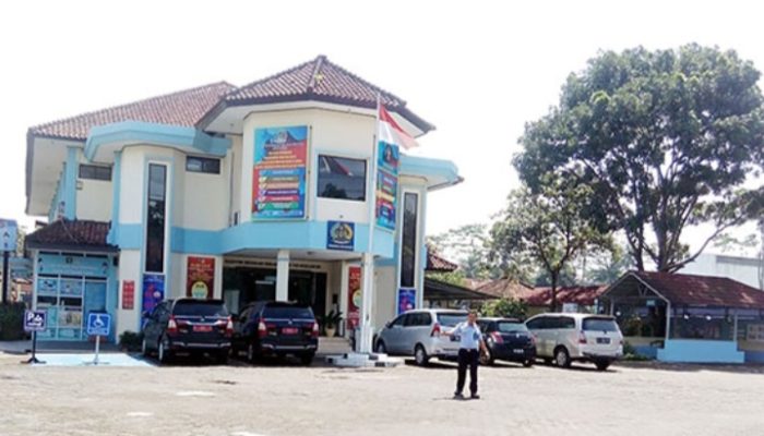 Calo Paspor, Oknum Dalam & LPK Diduga Bodong Masih Merajalela di Sukabumi Kapan Disikat ? 
