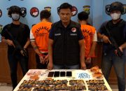 Polda Metro Jaya Menggagalkan Dua Orang Pengedar Etomidate dan Ekstasi Dalam Kemasan Beras India Terkait Jaringan Malaysia 