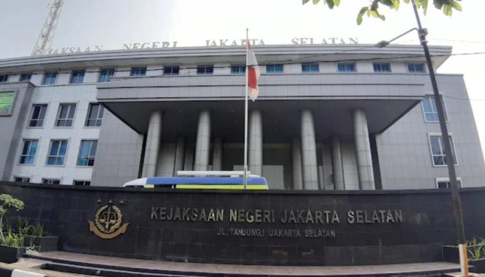 Terpidana Tidak Ditahan, Putusan MA Belum ditindaklanjuti, Ada Apa dengan JAKSA  EKSEKUSI ????