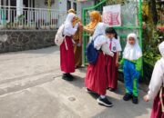 Melalui Inovasi “ESSIDA, Permisi Mang Iki Sasa Senyum Lo”, SDN Sidomulyo 02 Kota Batu Ajak Murid Sopan Santun