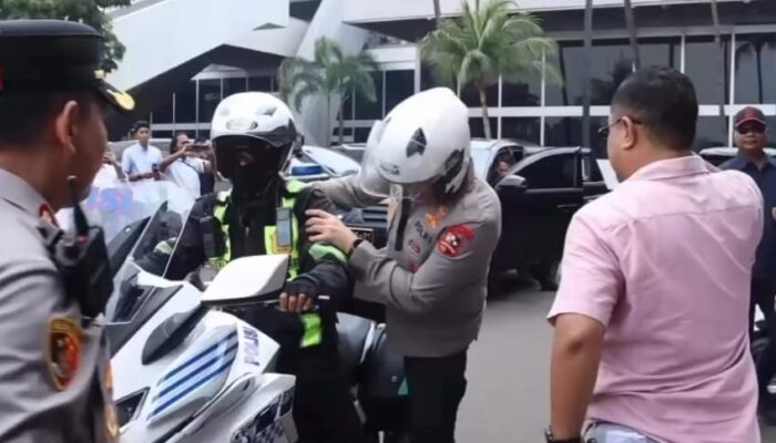 Kapolri Jenderal Suyudi Naik Motor Patwal Temui Buruh, Polisi Watch Beri Apresiasi